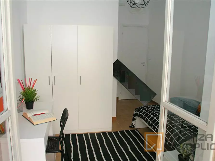 Immagine 2 di Stanza singola in affitto  in Via Pallanza 17 a Torino