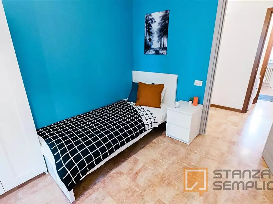 Immagine 4 di Stanza singola in affitto  in VIA MOZART 8 - INTERNO 1 a Bergamo