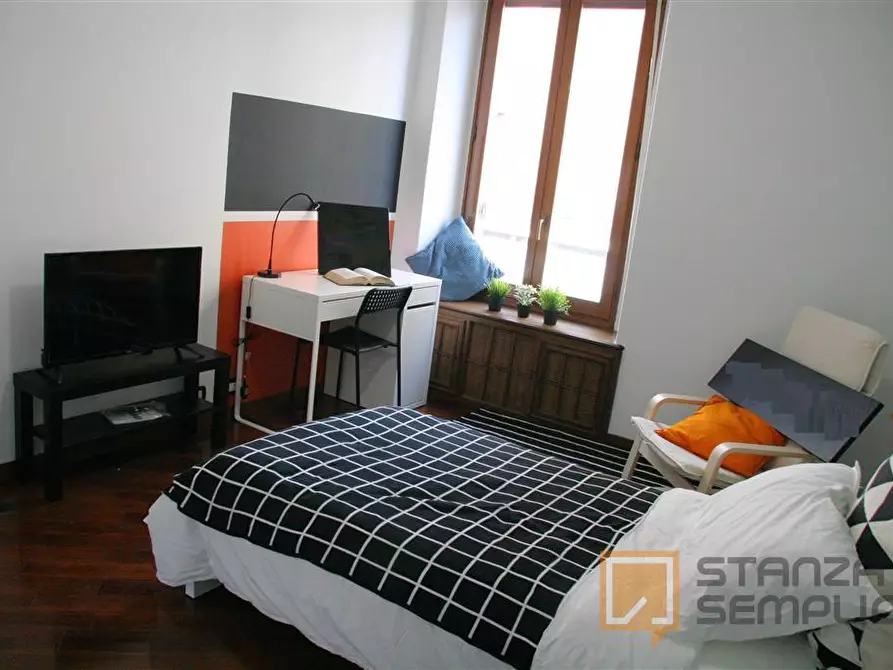 Immagine 1 di Stanza singola in affitto  in Via Beaulard 58 a Torino