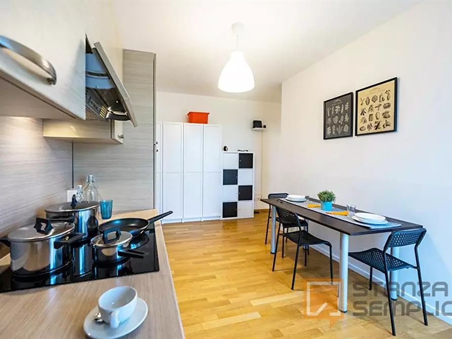 Immagine 8 di Stanza singola in affitto  in VIA BERIZZI 16 a Bergamo