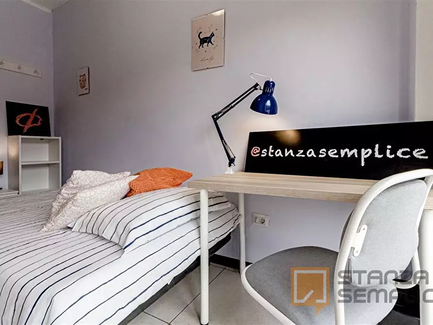 Immagine 4 di Stanza singola in affitto  in Via Michele Coppino SNC - interno piazza 26 (2°P e 3°P) a Sassari