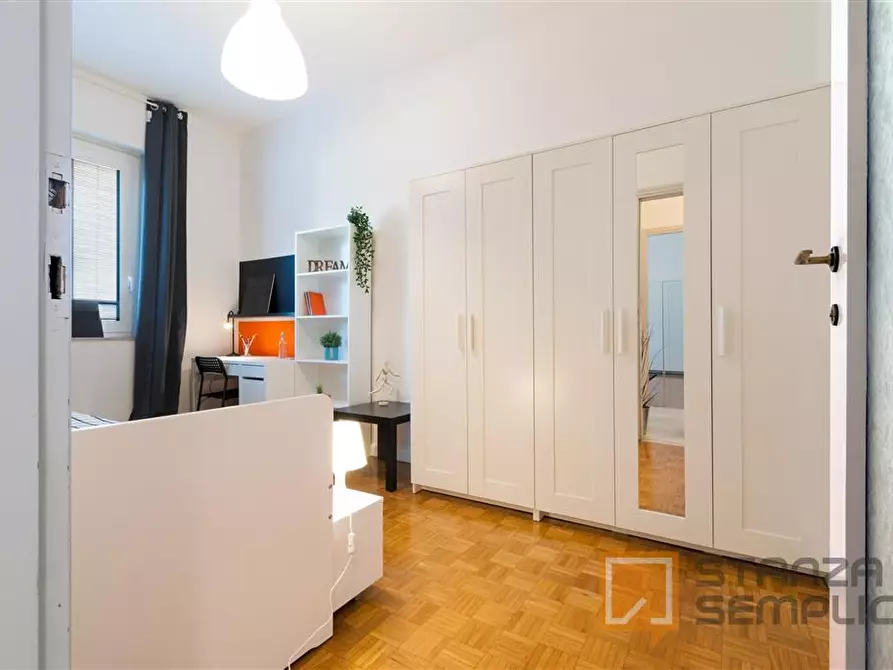 Immagine 1 di Stanza singola in affitto  in Via DIVISIONE JULIA 7 a Bergamo