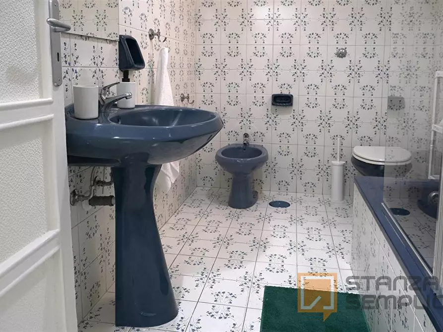 Immagine 8 di Stanza singola in affitto  in Vico Campane a Donnalbina n. 18 a Napoli