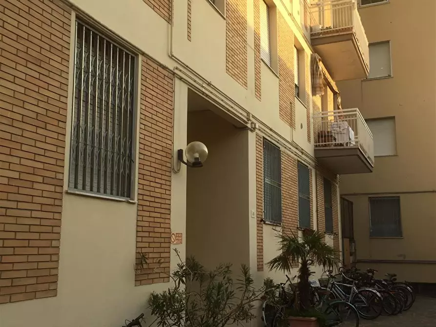 Immagine 12 di Stanza singola in affitto  in VIA BASTIONI SETTENTRIONALI, 49 a Rimini