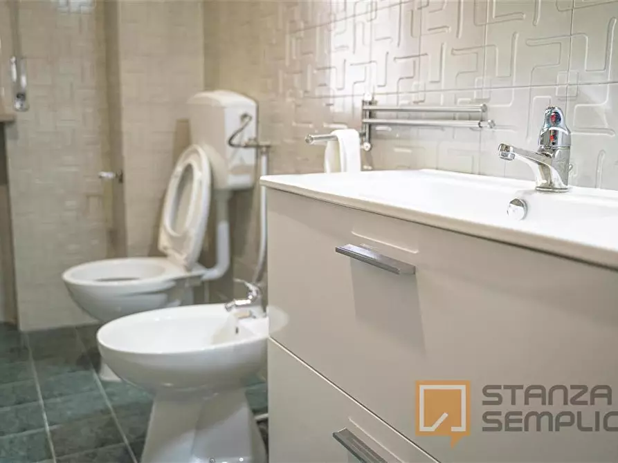 Immagine 6 di Stanza singola in affitto  in Via Giulio Petroni 25/5 a Bari