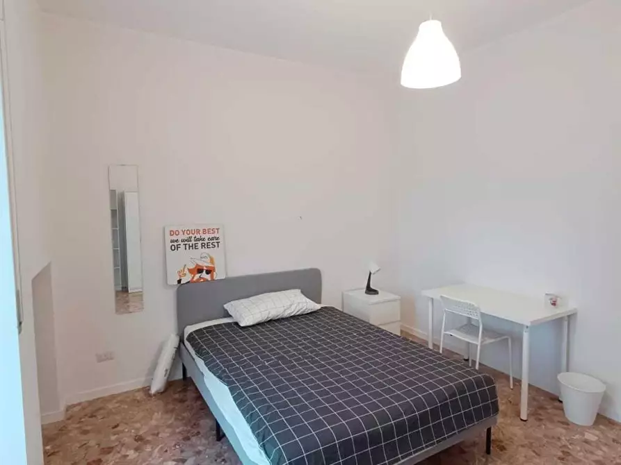 Immagine 2 di Stanza singola in affitto  in via carulli 5 a Bari