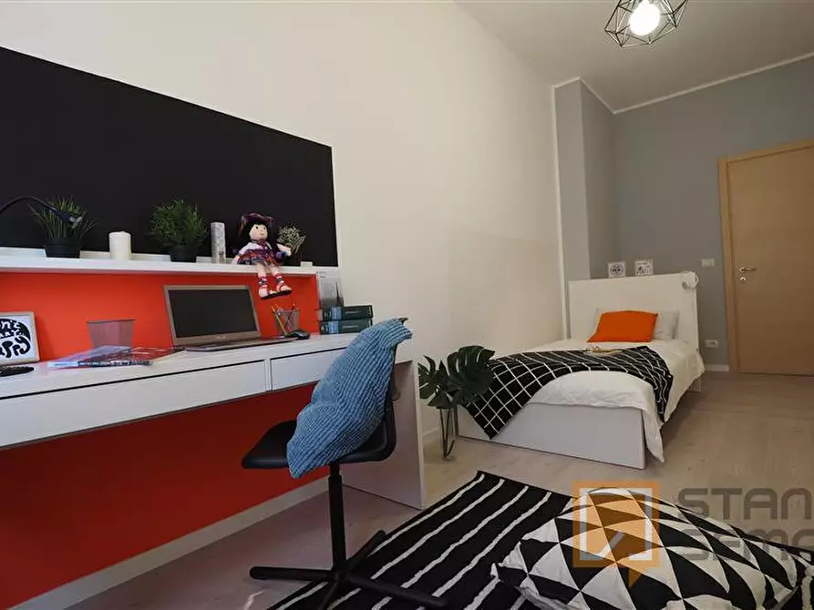 Immagine 2 di Stanza singola in affitto  in Corso Massimo d'Azeglio 60 Scala G a Torino