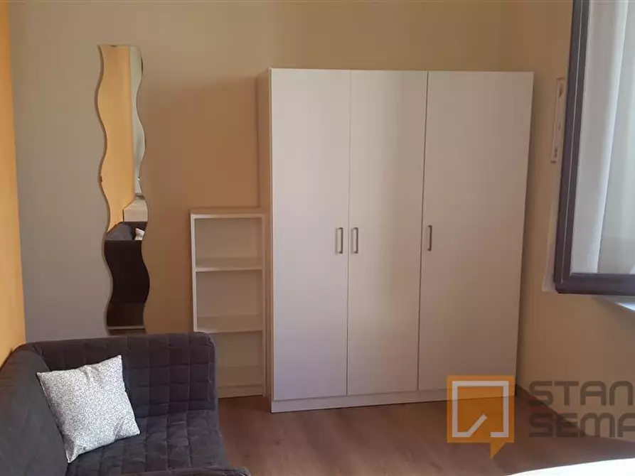 Immagine 2 di Stanza singola in affitto  in Via BORGO RONCHINI  a Parma