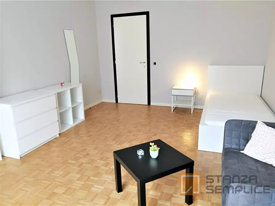 Immagine 1 di Stanza singola in affitto  in STRADA MAZZINI- GAL. POLIDORO a Parma