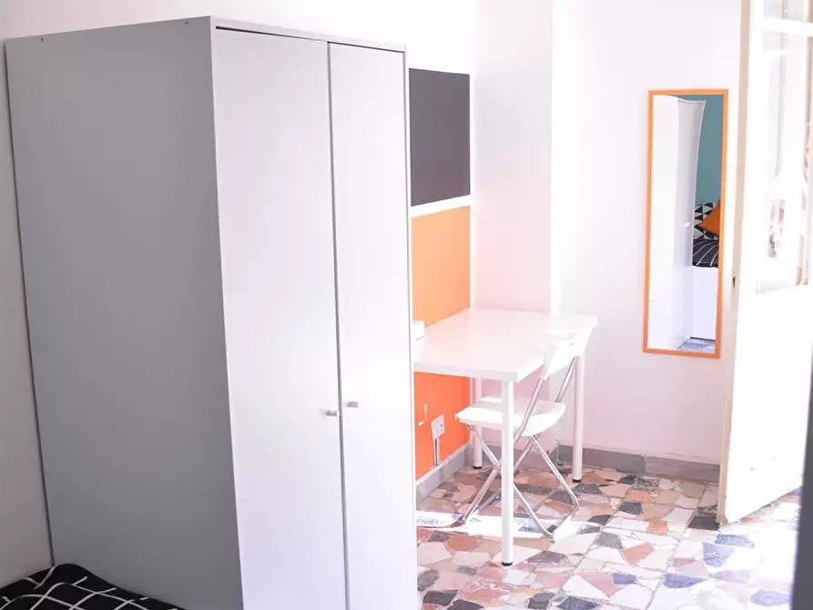 Immagine 2 di Stanza singola in affitto  in Via is mirrionis 87 a Cagliari