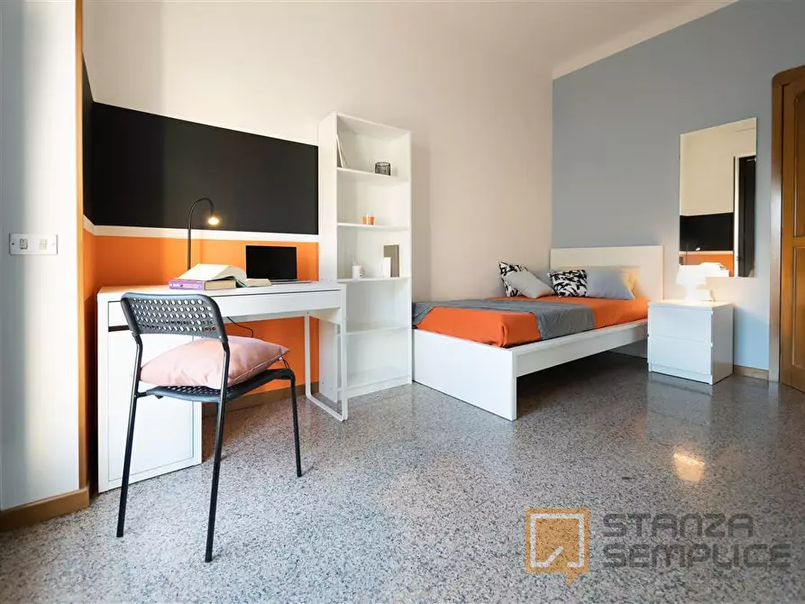 Immagine 1 di Stanza singola in affitto  in Via Goito 5 a Lecco