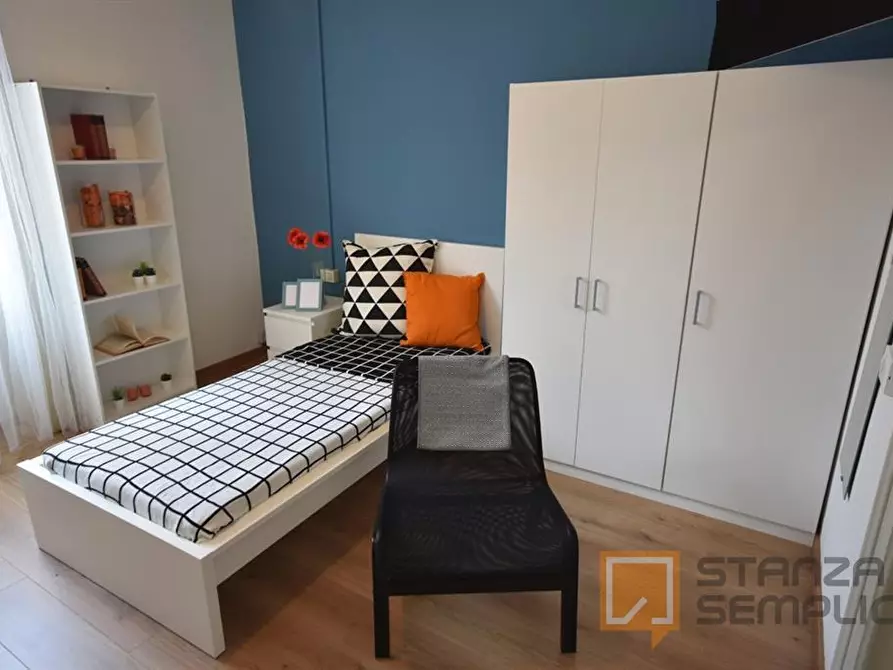 Immagine 1 di Stanza singola in affitto  in VIA LOCATELLI 49 a Bergamo