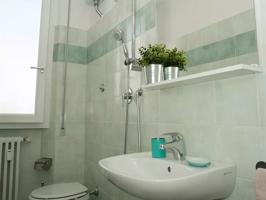 Immagine 8 di Stanza singola in affitto  in VIA Q. SELLA 44 (1) a Firenze