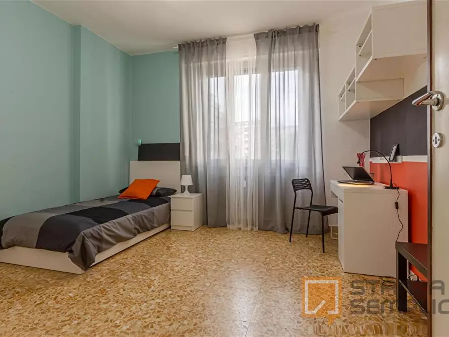 Immagine 2 di Stanza singola in affitto  in VIA UGO FOSCOLO 2A a Pisa