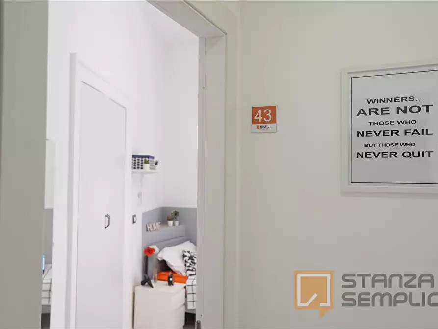 Immagine 1 di Stanza singola in affitto  in Vico Noce 27 a Napoli