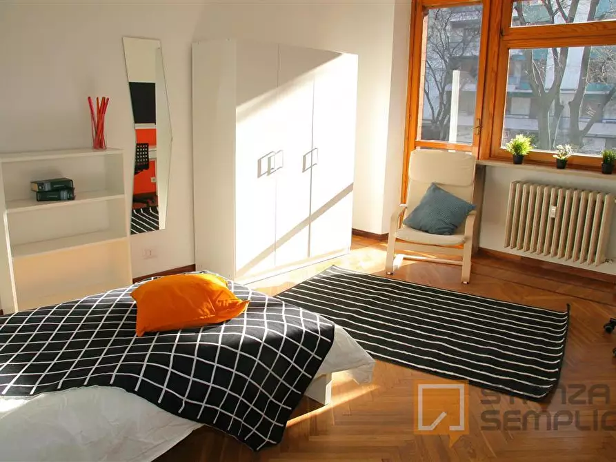 Immagine 1 di Stanza singola in affitto  in Corso Peschiera 354 a Torino