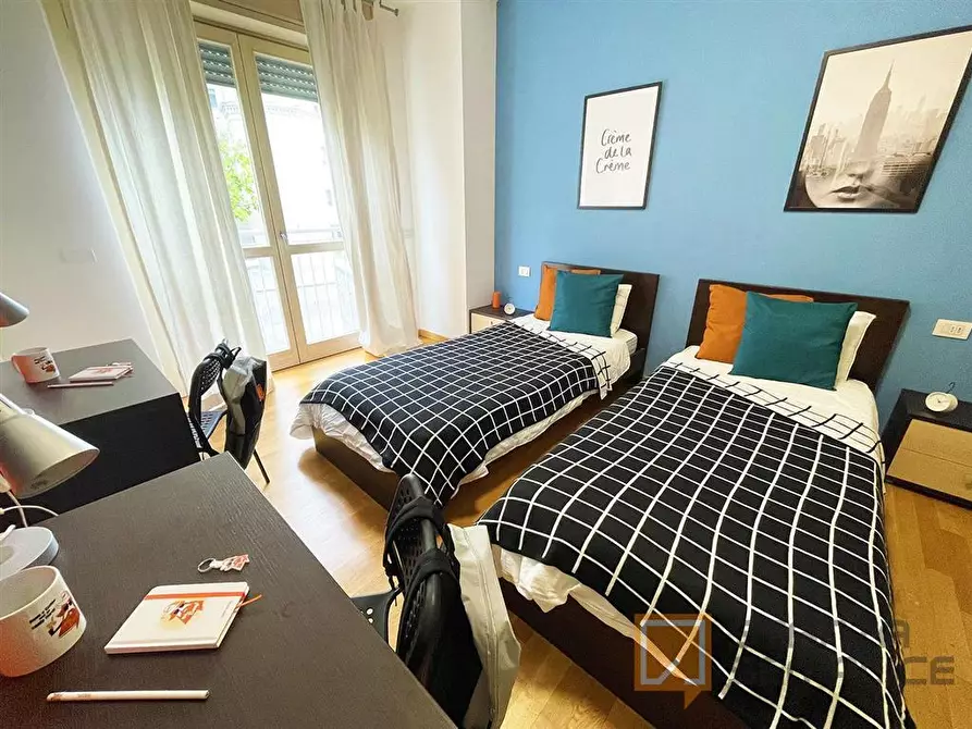 Immagine 1 di Stanza singola in affitto  in VIA BERIZZI 16 a Bergamo