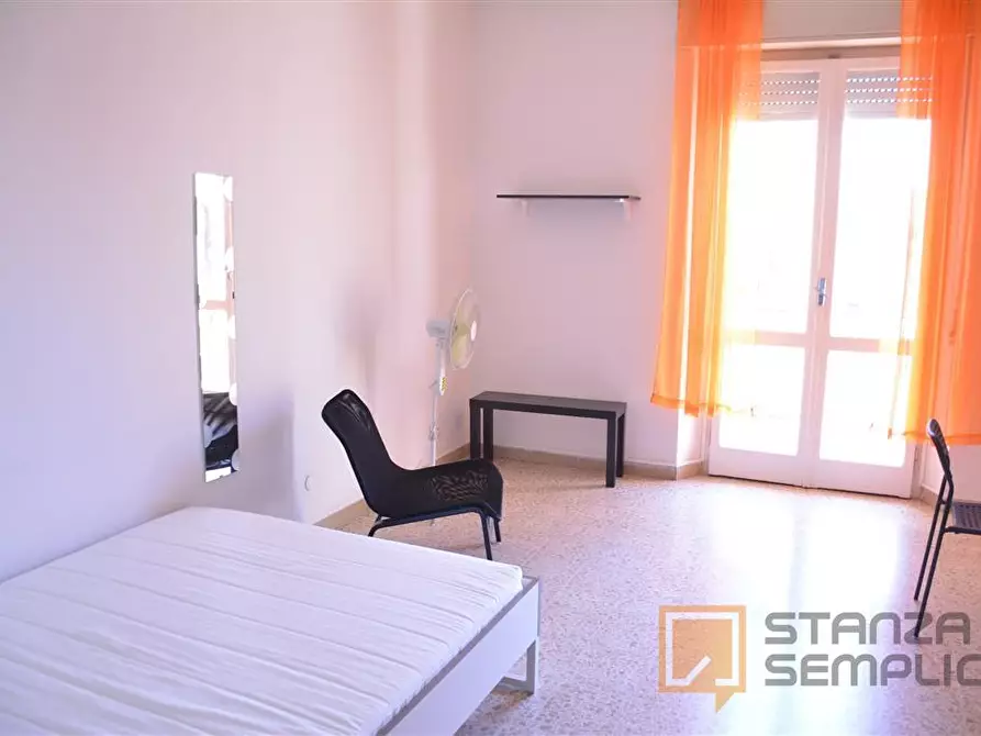 Immagine 2 di Stanza singola in affitto  in Via Ingurtosu n9 a Cagliari