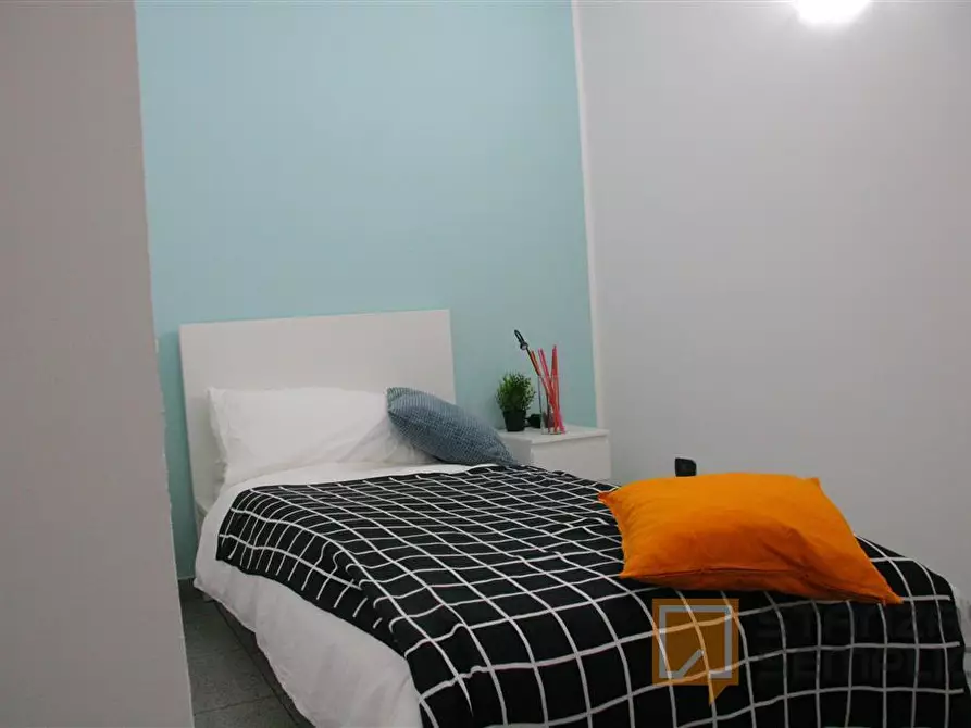 Immagine 2 di Stanza singola in affitto  in Corso Dante 79 a Torino