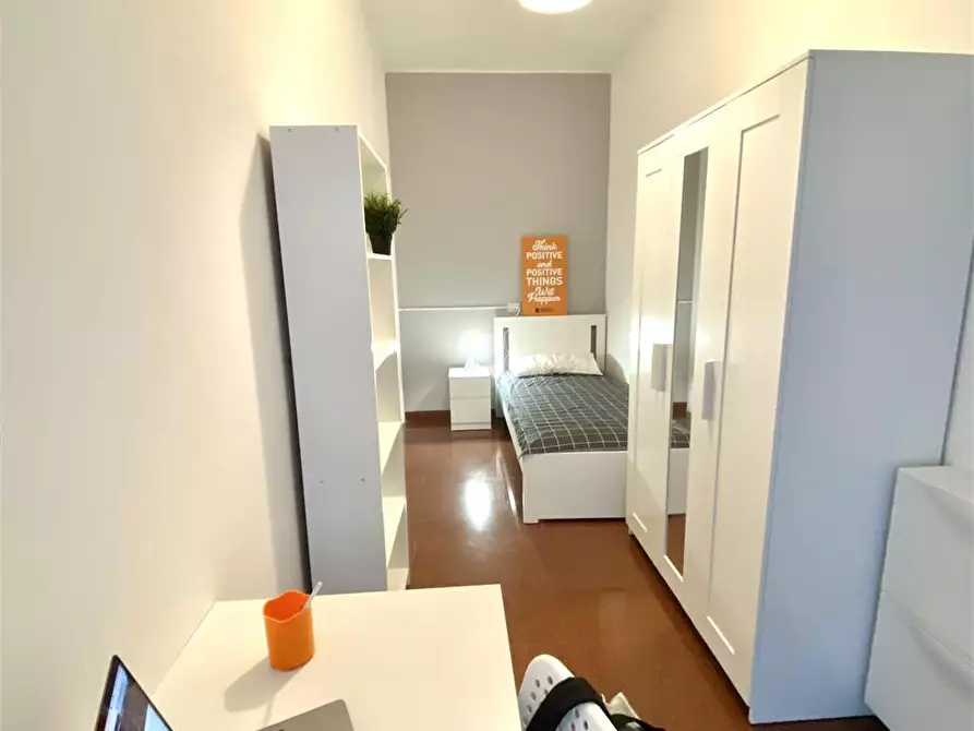 Immagine 1 di Stanza singola in affitto  in Via Prospero Petroni 30 a Bari