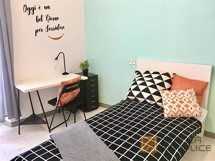 Immagine 4 di Stanza singola in affitto  in Via del Ponte Rosso 13 a Firenze