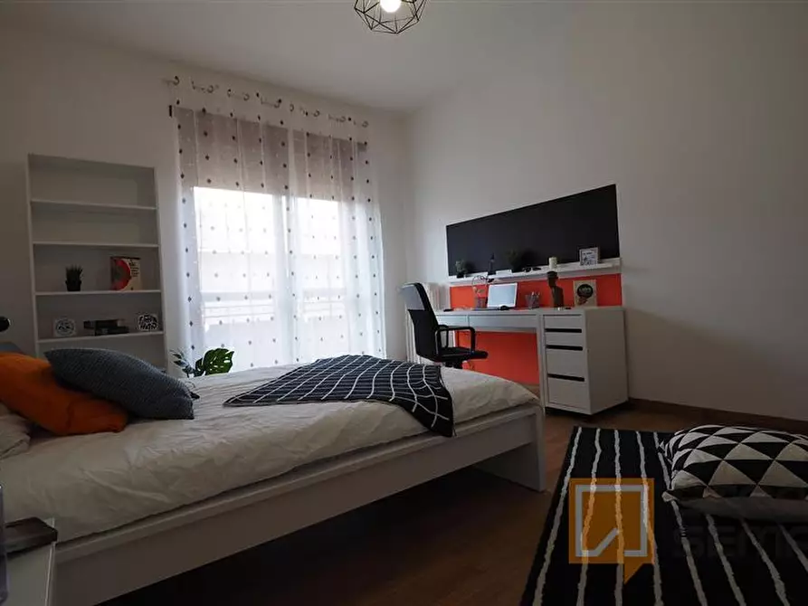 Immagine 2 di Stanza singola in affitto  in Via Santa Chiara 50 a Torino