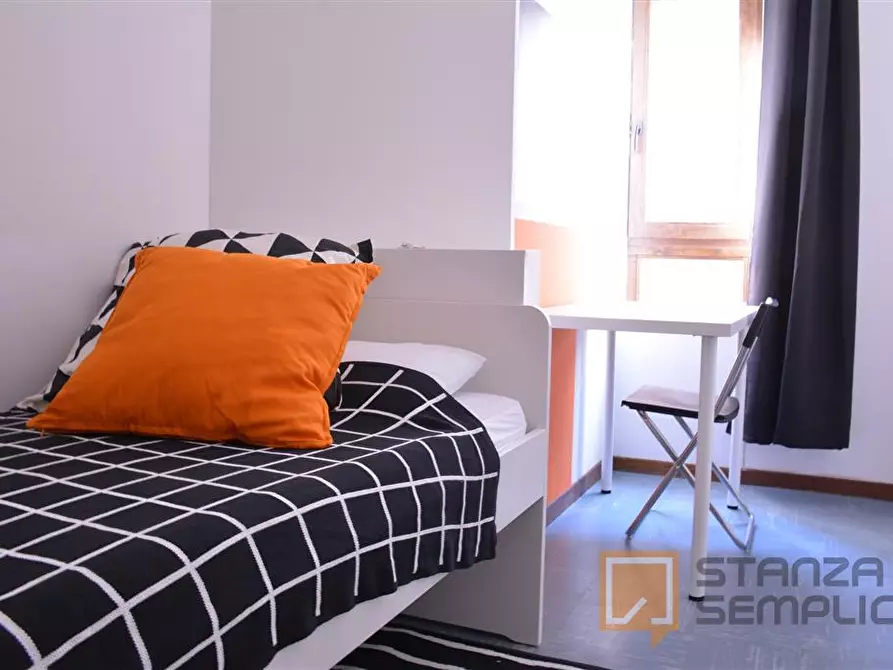 Immagine 1 di Stanza singola in affitto  in Via Tigellio 20b a Cagliari