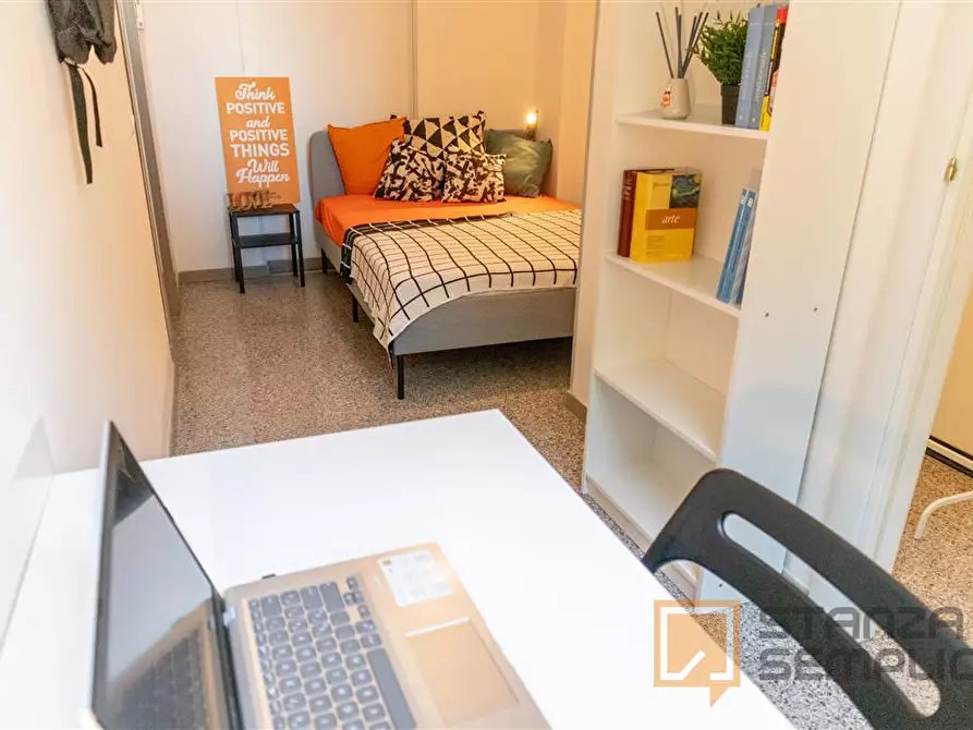 Immagine 1 di Stanza singola in affitto  in Via Dante 108 a Cagliari