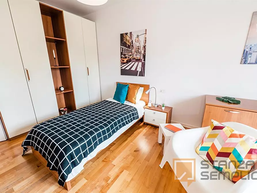 Immagine 3 di Stanza singola in affitto  in VIA BERIZZI 25 a Bergamo