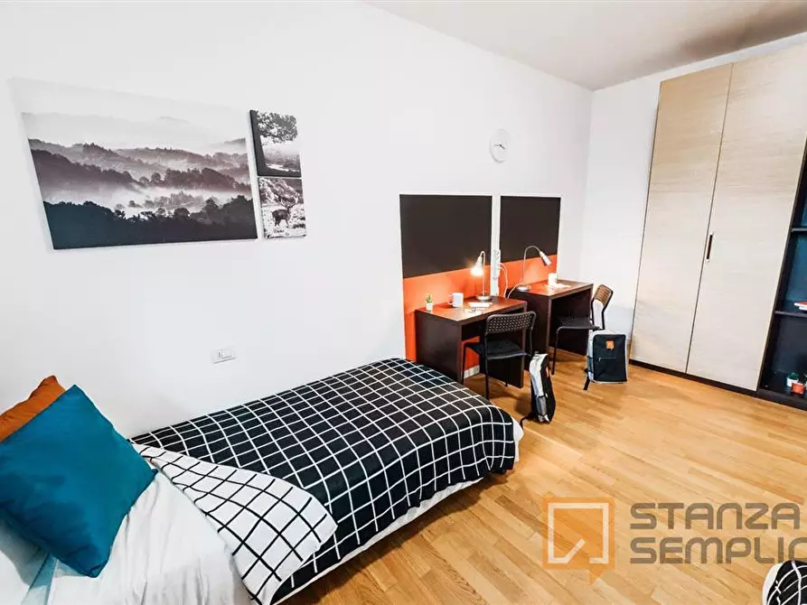 Immagine 4 di Stanza singola in affitto  in VIA BERIZZI 19 a Bergamo