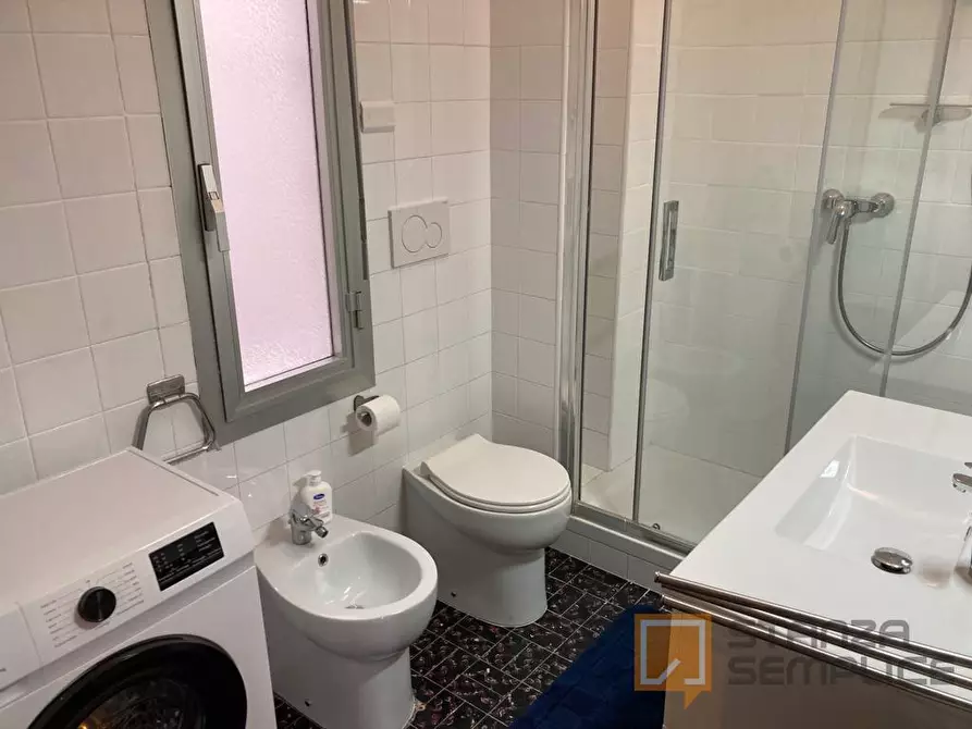 Immagine 3 di Stanza singola in affitto  in VIA BARRILI 7 a Genova