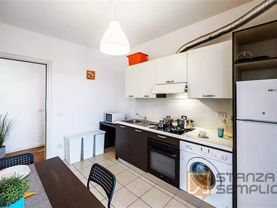 Immagine 8 di Stanza singola in affitto  in VIA BERIZZI 41 a Bergamo