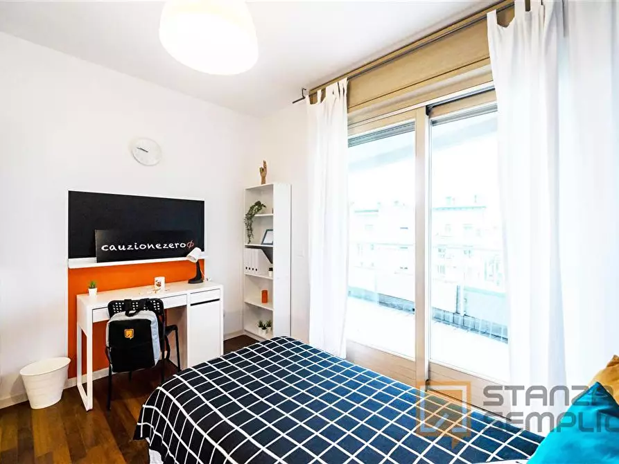 Immagine 4 di Stanza singola in affitto  in VIA BERIZZI 41 a Bergamo