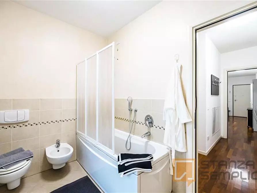 Immagine 11 di Stanza singola in affitto  in VIA BERIZZI 41 a Bergamo