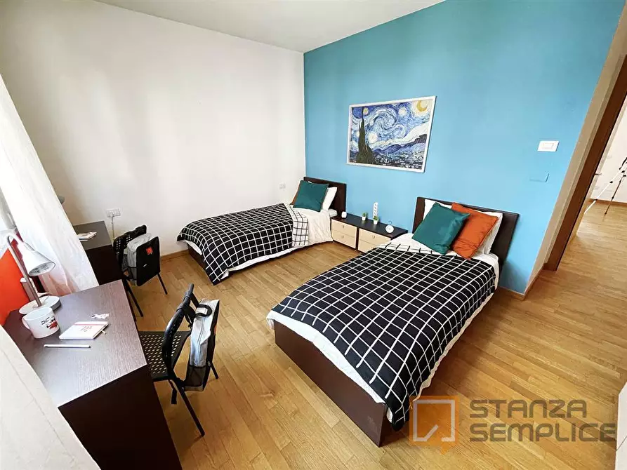 Immagine 2 di Stanza singola in affitto  in VIA BERIZZI 19 a Bergamo