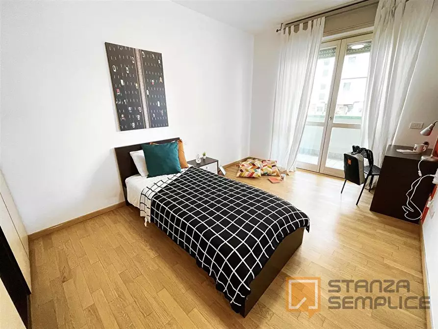 Immagine 1 di Stanza singola in affitto  in VIA BERIZZI 19 a Bergamo