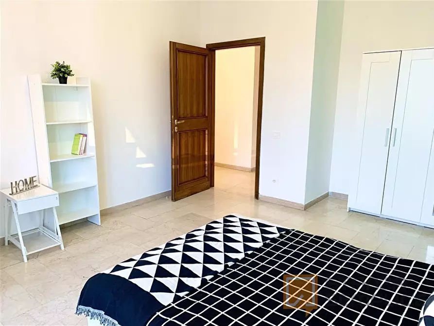 Immagine 2 di Stanza singola in affitto  in VIALE F. REDI 45 a Firenze