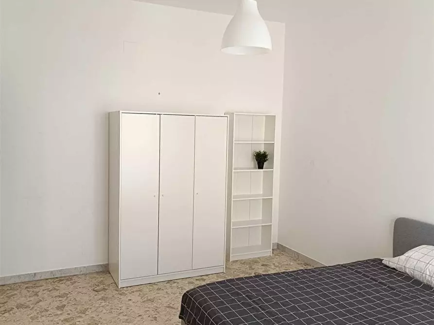 Immagine 2 di Stanza singola in affitto  in Via Castromediano 129 a Bari