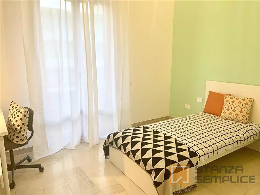 Immagine 1 di Stanza singola in affitto  in VIALE F. REDI 45 a Firenze