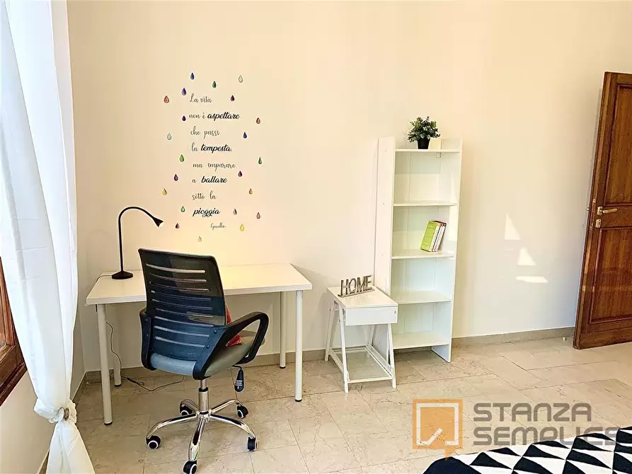 Immagine 9 di Stanza singola in affitto  in VIALE F. REDI 45 a Firenze