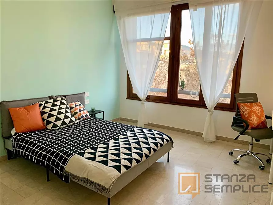 Immagine 1 di Stanza singola in affitto  in VIALE F. REDI 45 a Firenze