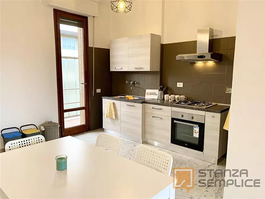 Immagine 11 di Stanza singola in affitto  in VIALE F. REDI 45 a Firenze