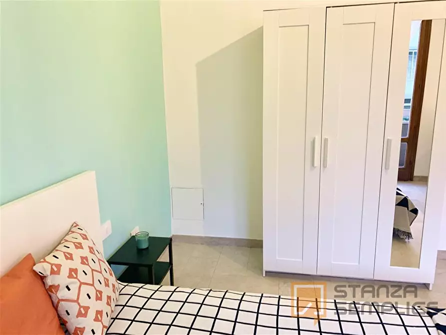 Immagine 4 di Stanza singola in affitto  in VIALE F. REDI 45 a Firenze