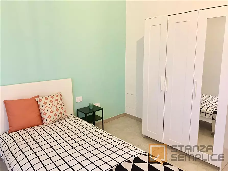 Immagine 3 di Stanza singola in affitto  in VIALE F. REDI 45 a Firenze