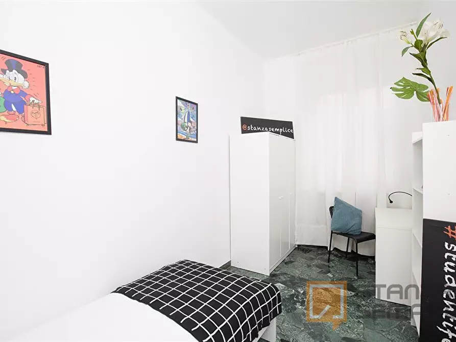 Immagine 1 di Stanza singola in affitto  in CORSO D'AUGUSTO, 108 a Rimini