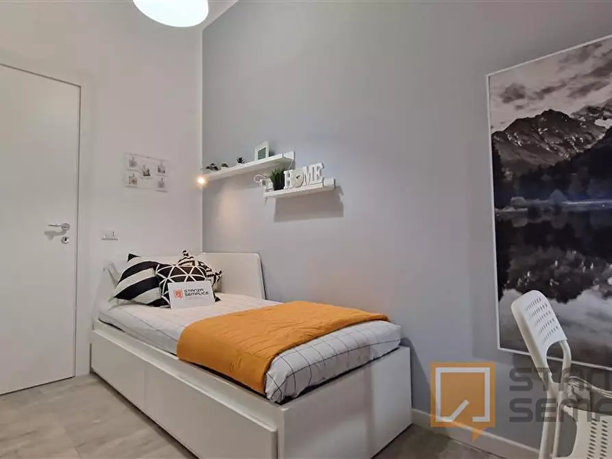 Immagine 8 di Stanza singola in affitto  in Via In Selci, 54 a Roma