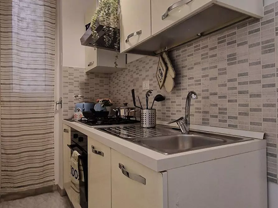 Immagine 13 di Stanza singola in affitto  in Via In Selci, 54 a Roma