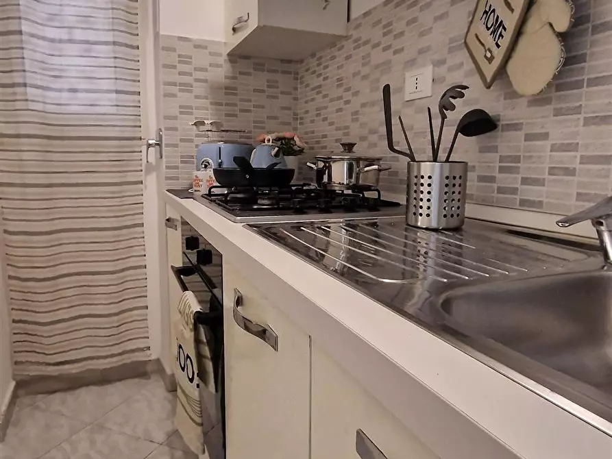 Immagine 15 di Stanza singola in affitto  in Via In Selci, 54 a Roma