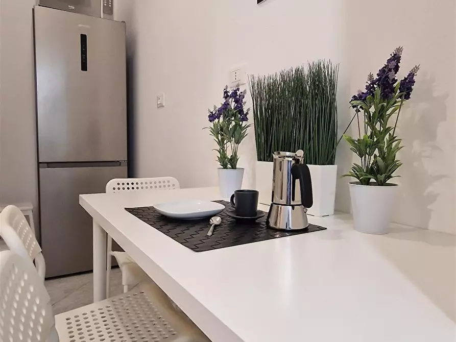 Immagine 12 di Stanza singola in affitto  in Via In Selci, 54 a Roma