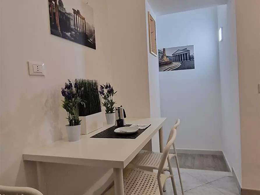 Immagine 17 di Stanza singola in affitto  in Via In Selci, 54 a Roma